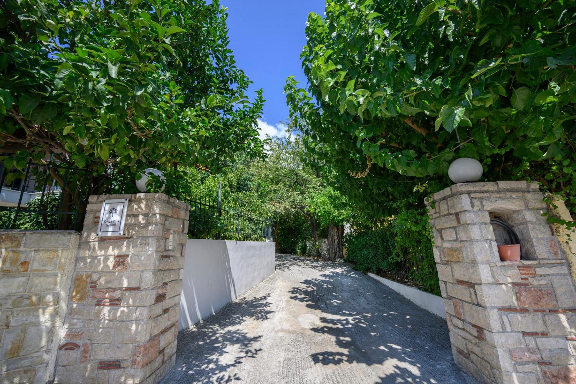 Small Villa Gerani Agios Vlasios  외부 사진